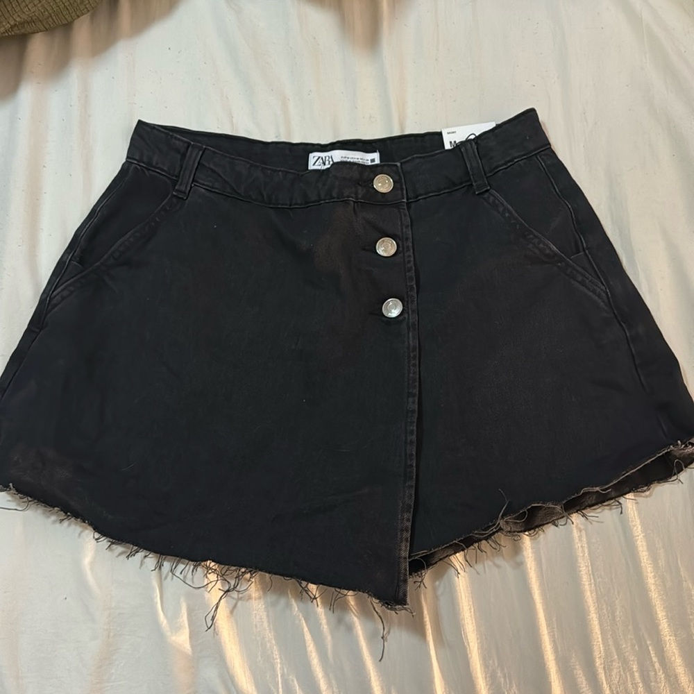 NWT Zara black denim skort